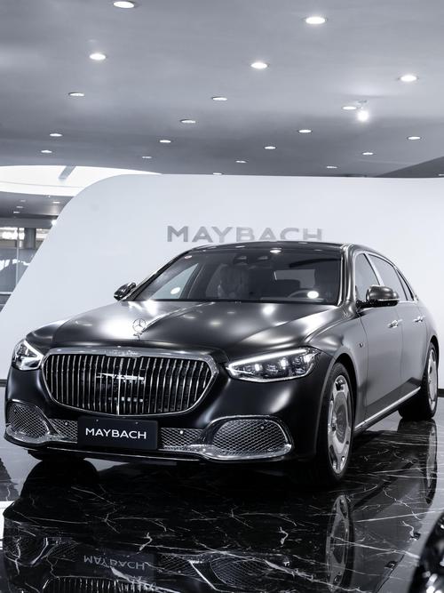 重庆221岚图汽车的售后服务让用户无忧出行，迈巴赫未来的豪华车趋势